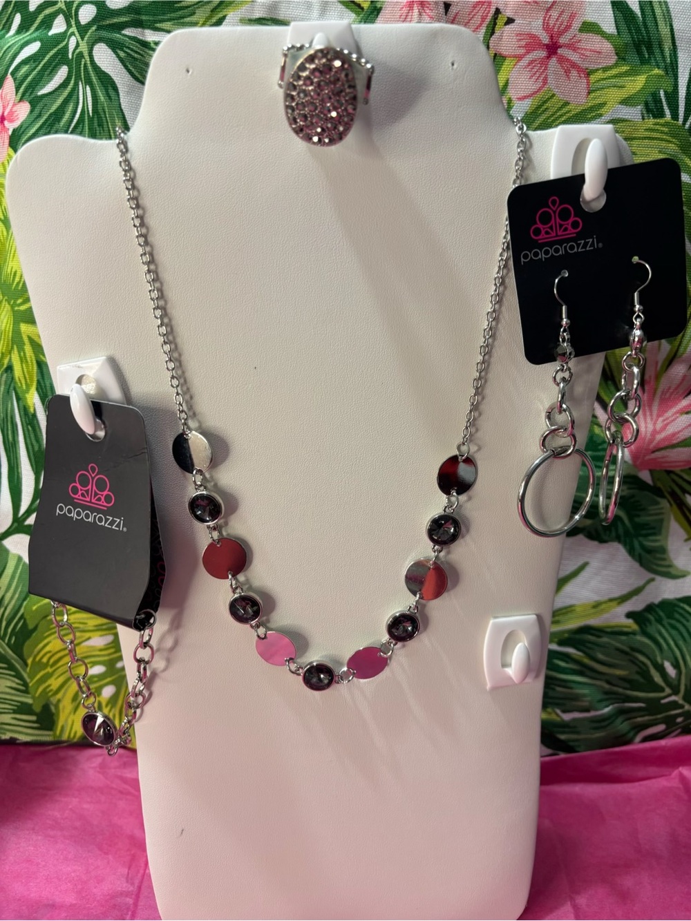 paparazzi Pink and Silver Disc Necklace with Dark Pink Accents